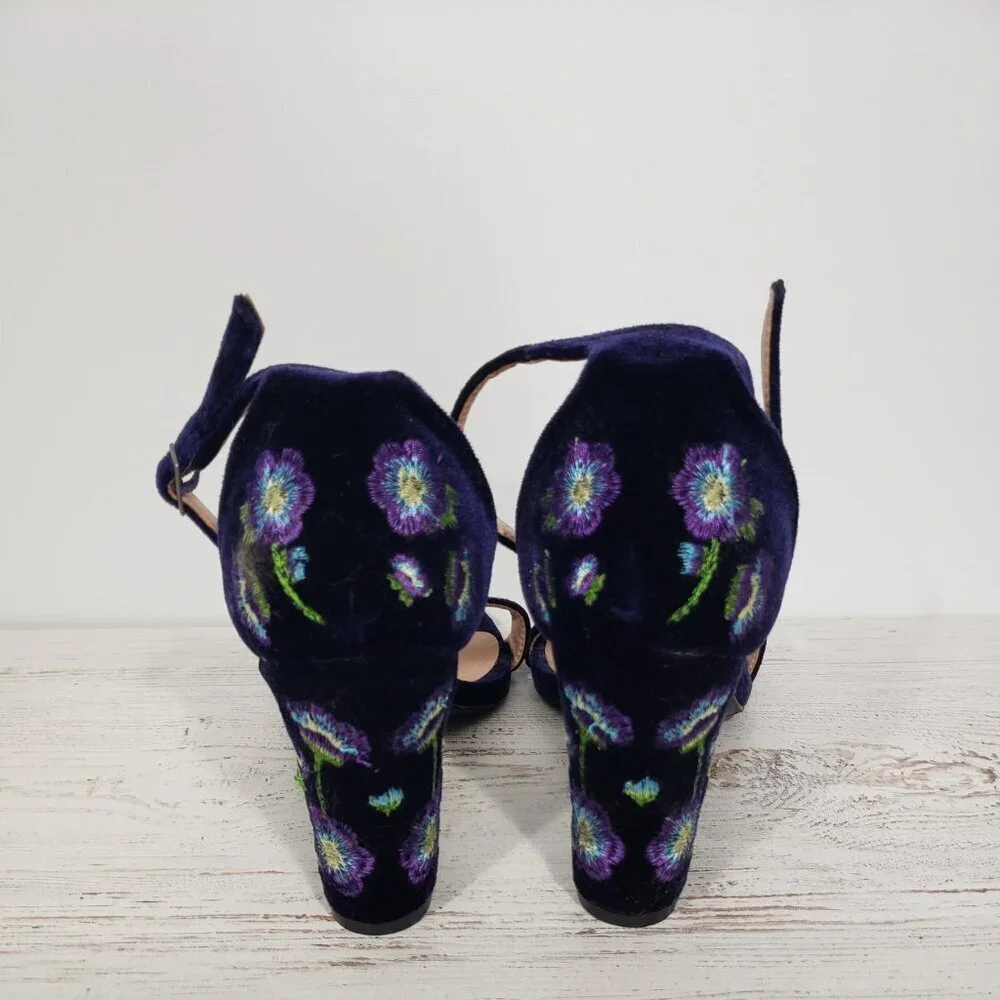 Madden Girl Purple Velvet Embroidered Floral Open Toe Heels Behave Size 10